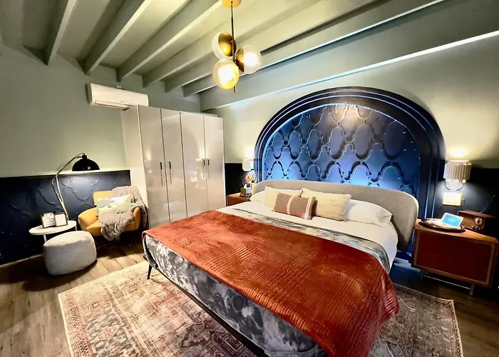 Double Rainbow Suites 24Th